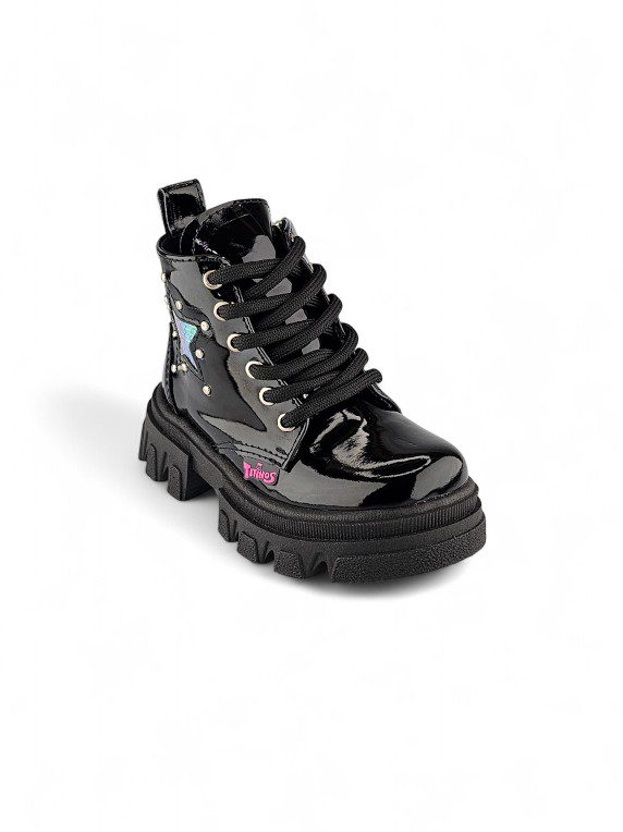 Botín de charol negro para niña con cordones y suela antideslizante - Titinos Ref 6782-686