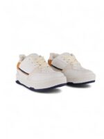 Tenis casual para niño en color beige con cordones y suela deportiva - Titinos Ref 6838-587