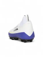 Guayo Unisex Blanco con detalles Morados marca Patrick, ideal para canchas sintéticas, con suela de tracción y ajuste cómodo referencia 7120-255.