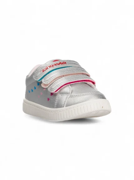 Tenis FisherPrice Plateado para niña con diseño moderno, detalles brillantes y suela antideslizante marca Titinos referencia 7104-529.