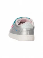 Tenis FisherPrice Plateado para niña con diseño moderno, detalles brillantes y suela antideslizante marca Titinos referencia 7104-529.