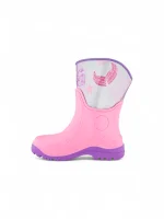 Bota de lluvia para niña color rosado con diseño de sirena, resistente al agua y de la marca Bubblegummers referencia 6762-15.