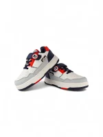 Tenis Niño Moda Casual en color blanco, diseño versátil y suela cómoda marca Titinos referencia 7149-412.